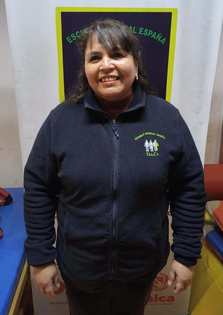 Esmerita Roa, Asistente De Aula