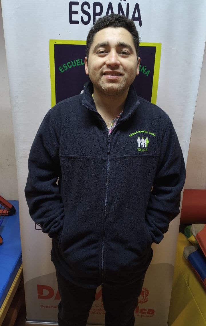 Alejandro Ibarra, Kinesiólogo
